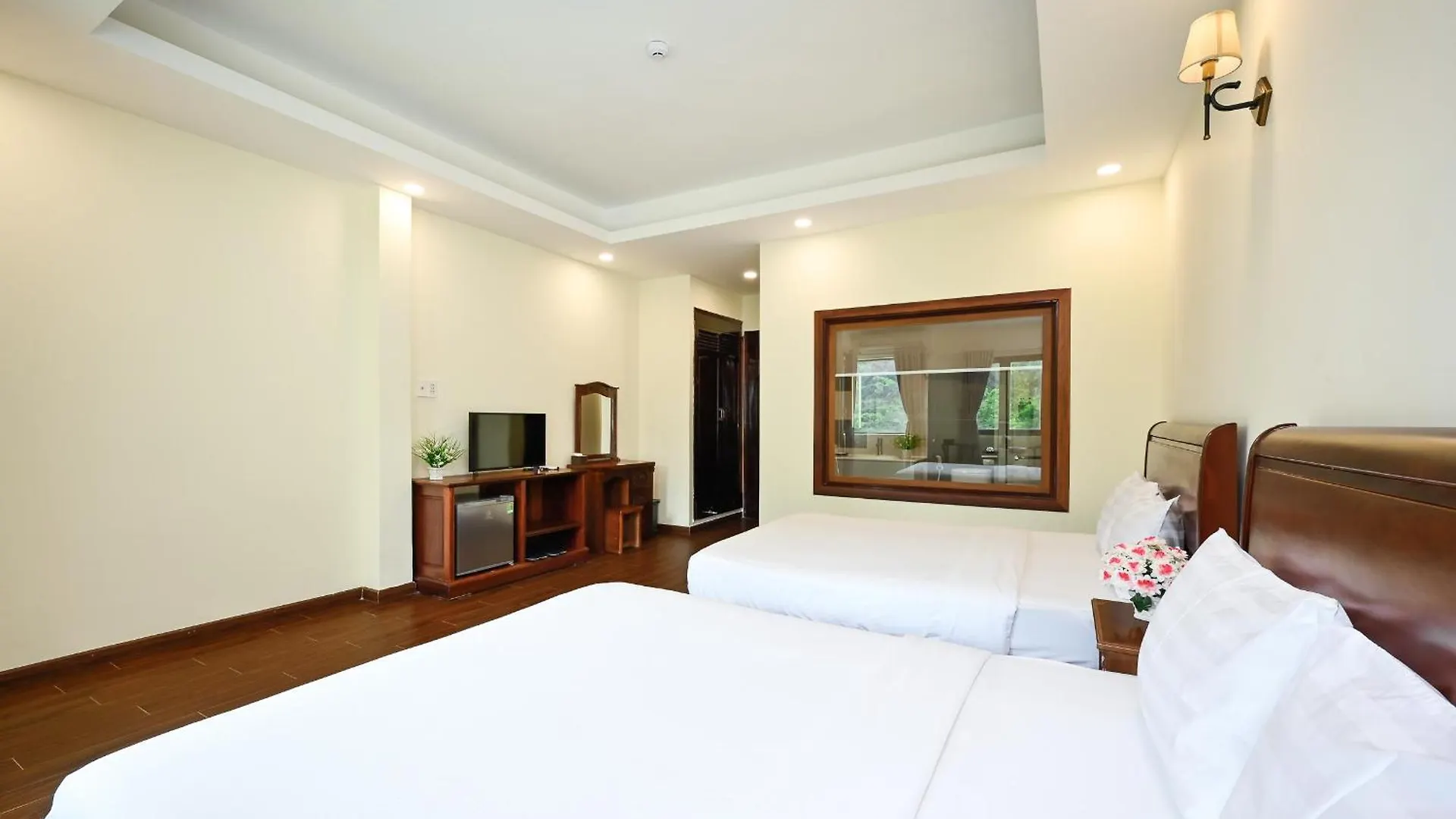 Red Sun Airport Saigon Hotel Ho Chi Minh City Vietnam