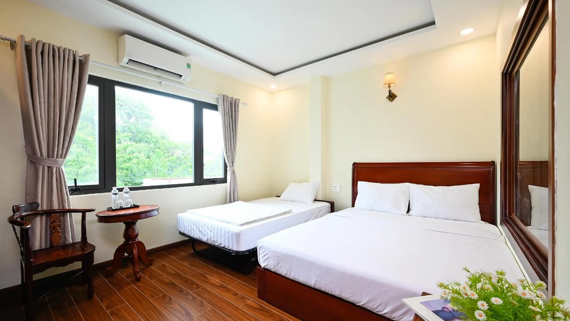***  Red Sun Airport Saigon Hotel Ho Chi Minh City Vietnam