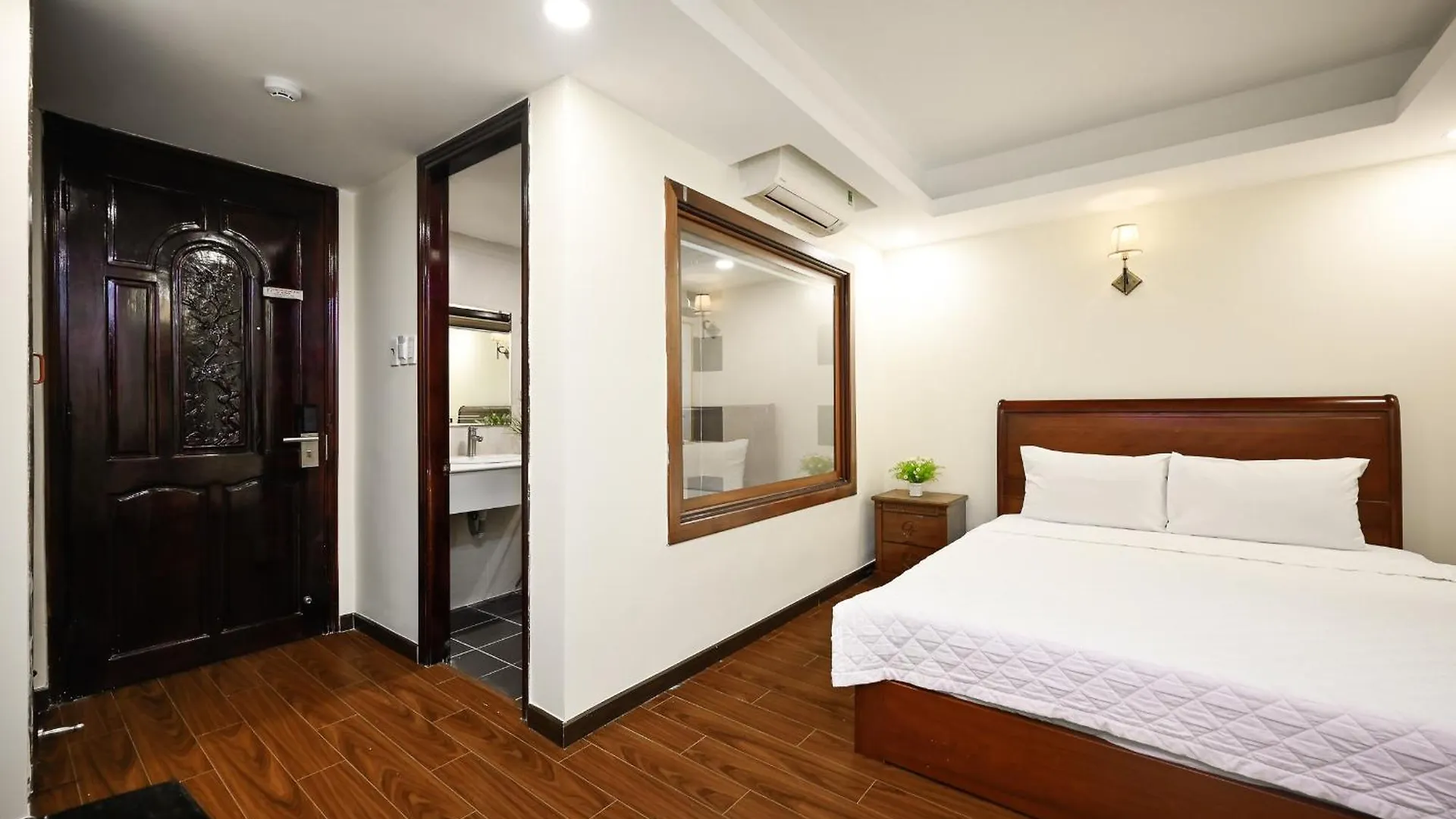 Red Sun Airport Saigon Hotel Ho Chi Minh City
