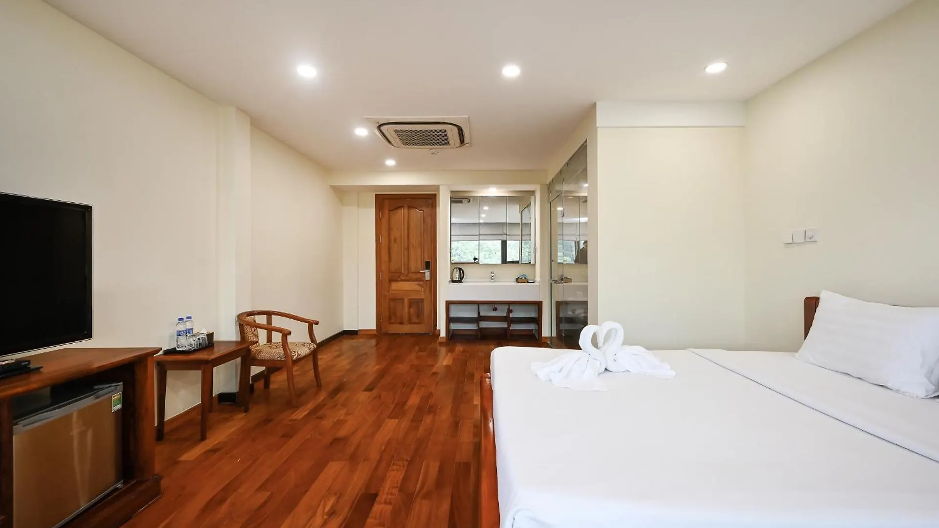 Red Sun Airport Saigon Hotel Ho Chi Minh City
