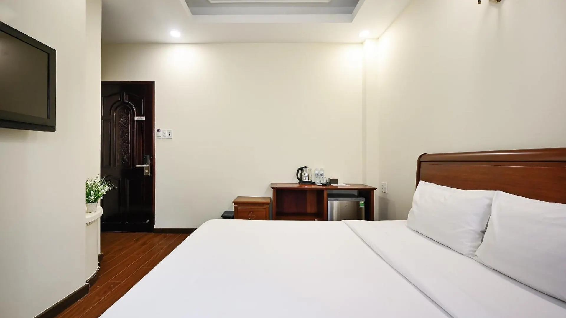 Red Sun Airport Saigon Hotel Ho Chi Minh City 3*,