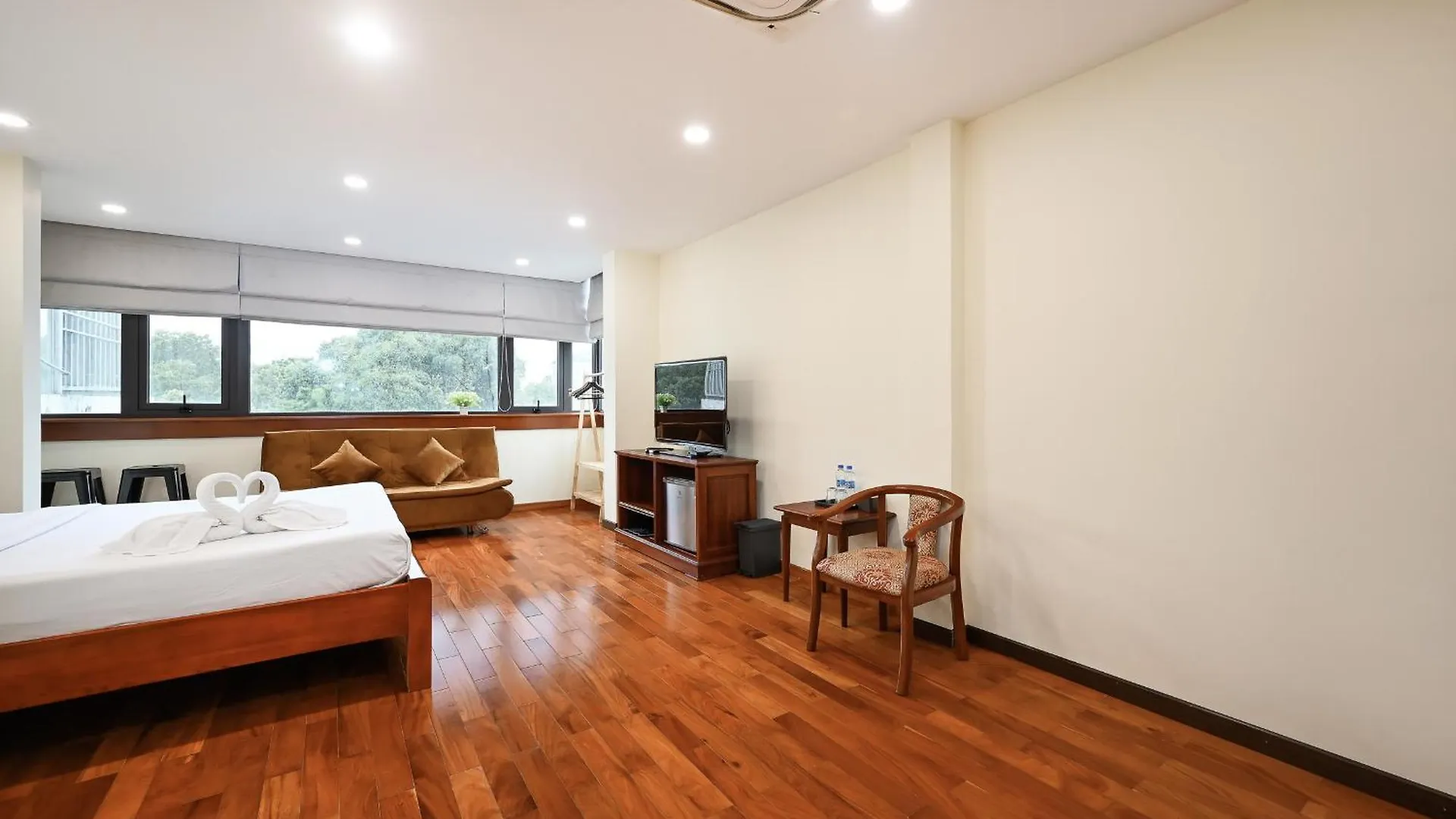 Red Sun Airport Saigon Hotel Ho Chi Minh City Vietnam